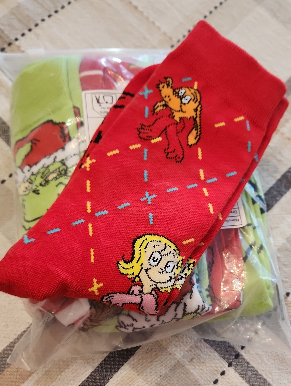 Women’s Red Novelty GRINCH Crew Socks